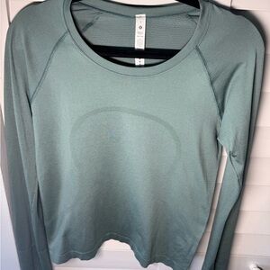 Women's Lululemon race length, size 8